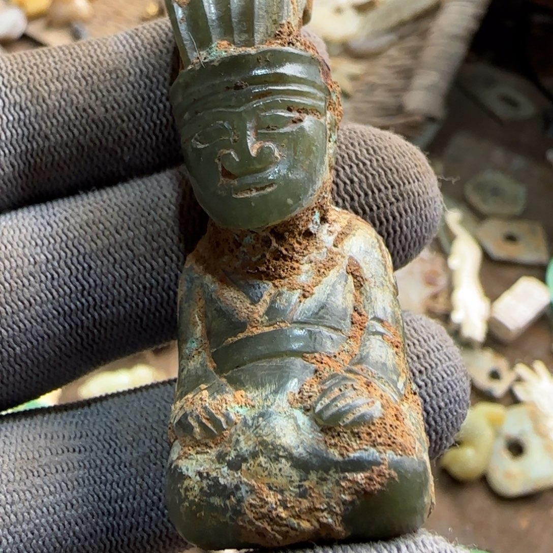 和田玉（糖玉）未镶嵌挂件