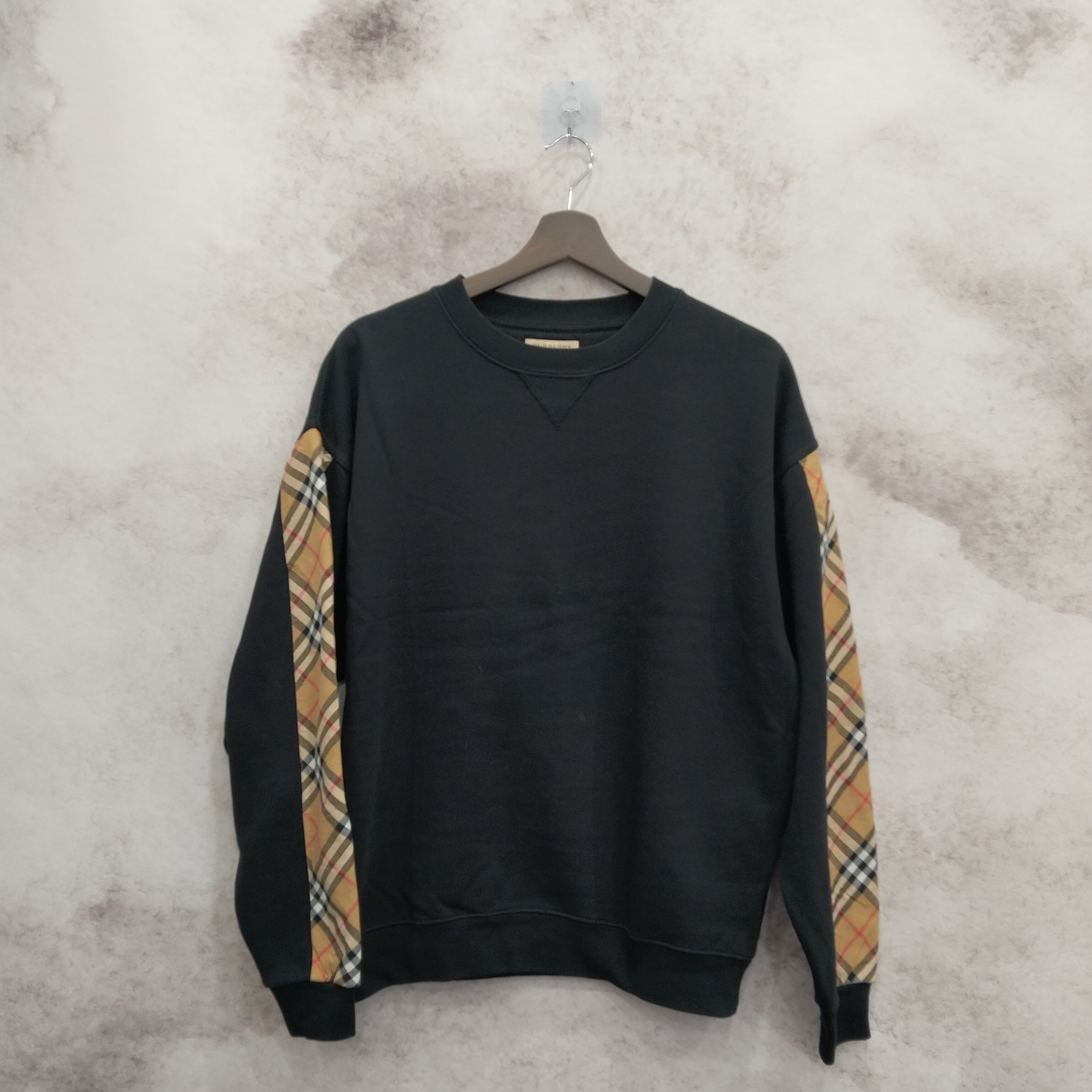 99新 BURBERRY/博柏利 黑色经典卫衣  S码/6377