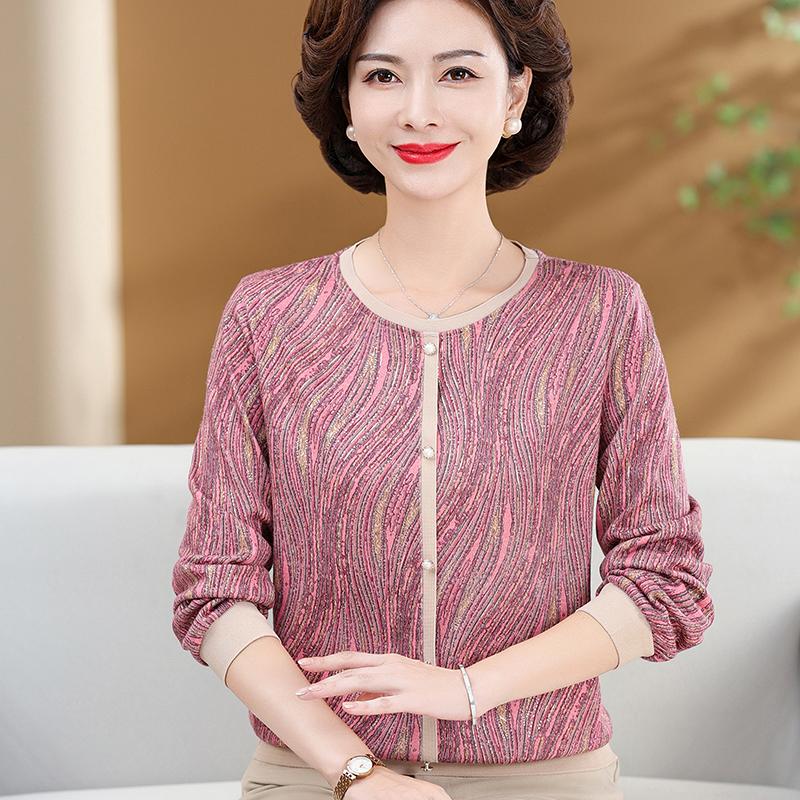 妈妈春装2025新款t恤上衣服中老年女士小衫春秋款长袖针织打底衫