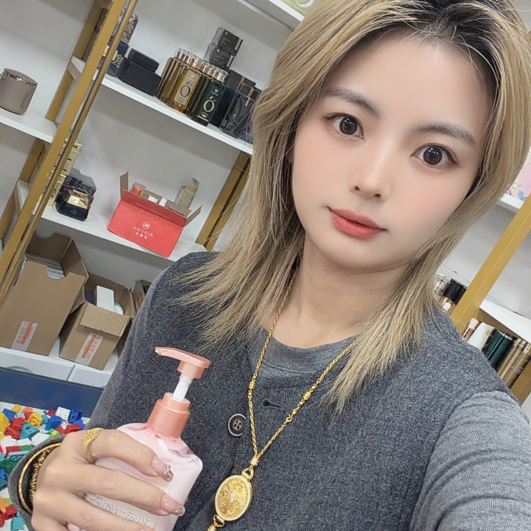 滑肌花蜜身体乳润肤乳