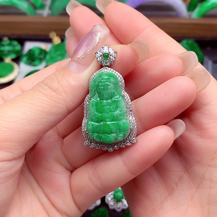 翡翠颈饰银S925镶嵌翡翠