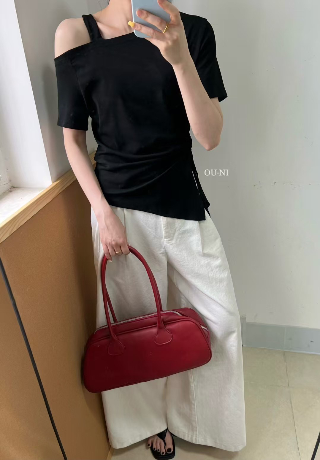 韩国东大门夏季新款时尚显瘦设计感小众不规则露肩短袖T恤上衣女