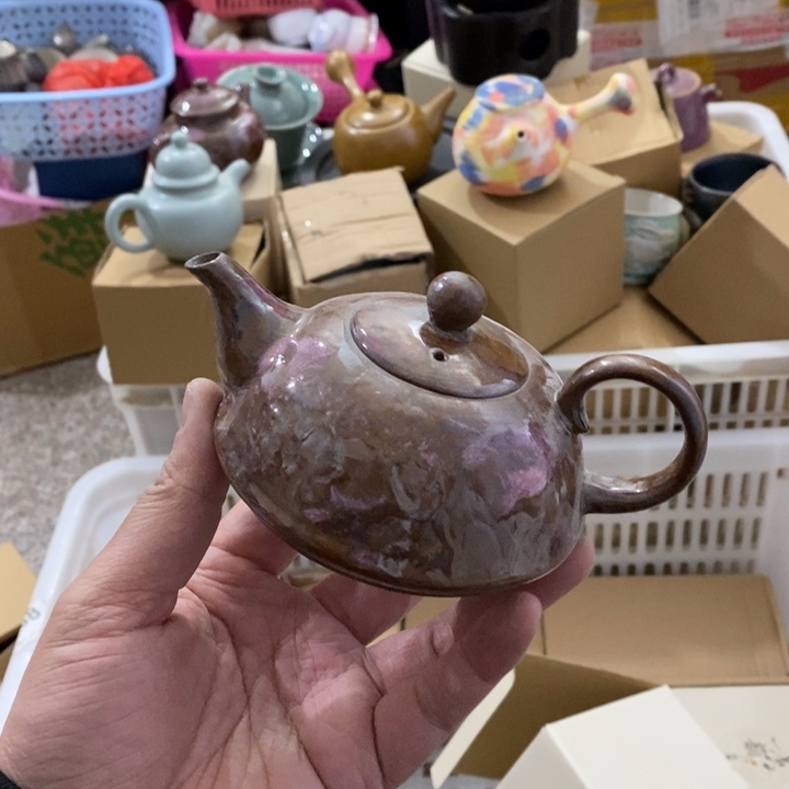 陶瓷艺术品及陶瓷壶