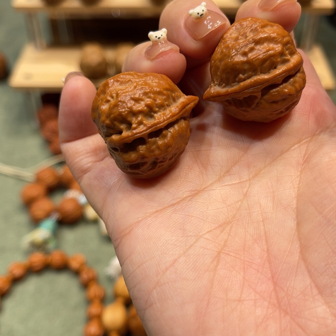 文玩核桃把件小鸭嘴兽