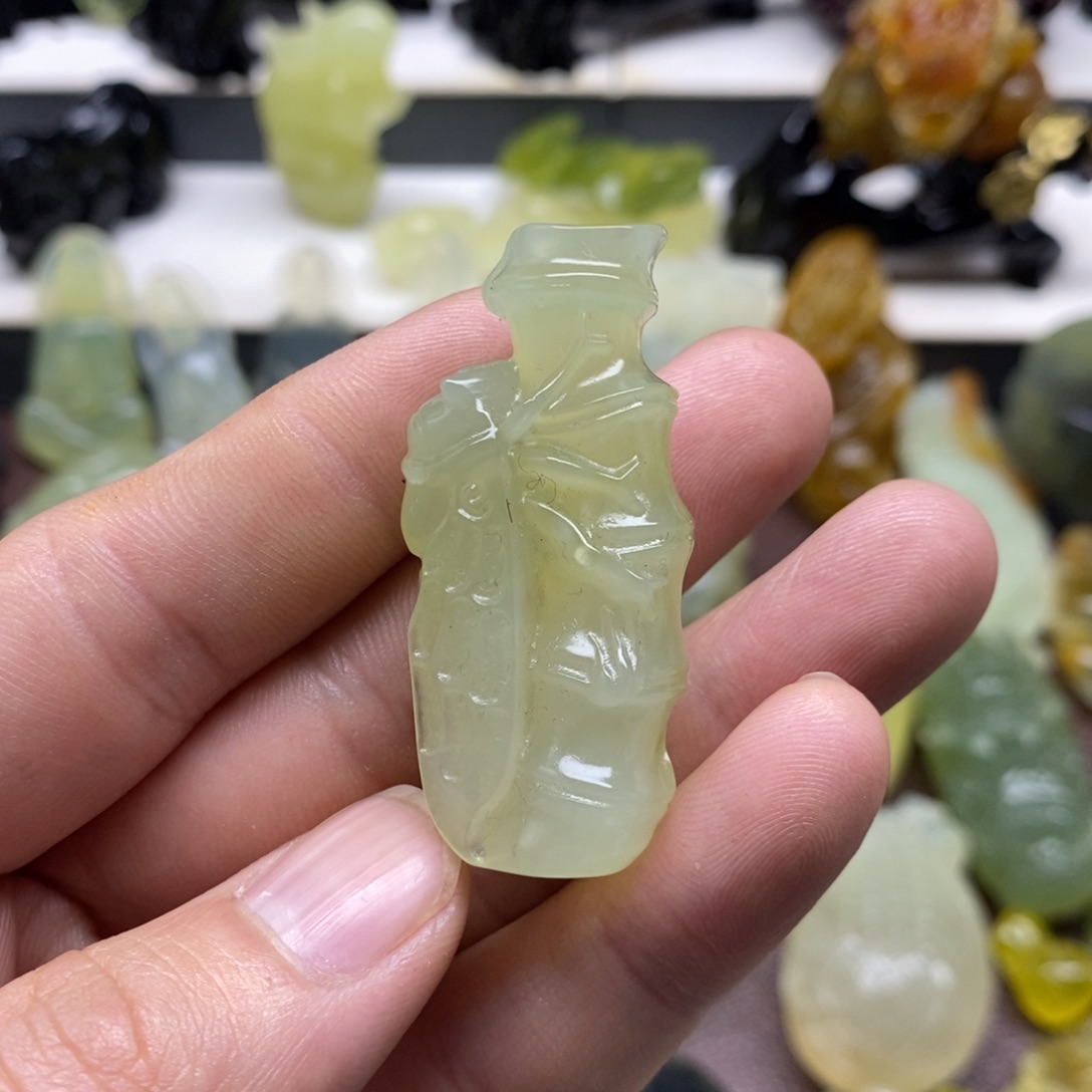 岫玉竹子蝉吊坠未镶嵌