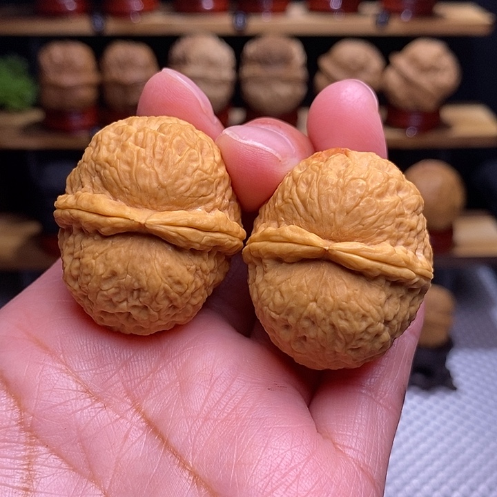 文玩核桃吊坠石奎元宝2