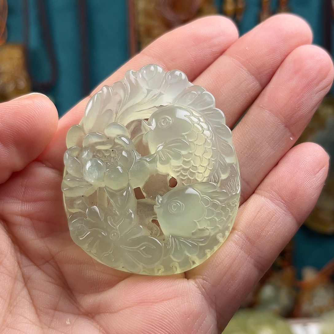 未镶嵌蛇纹石玉颈饰