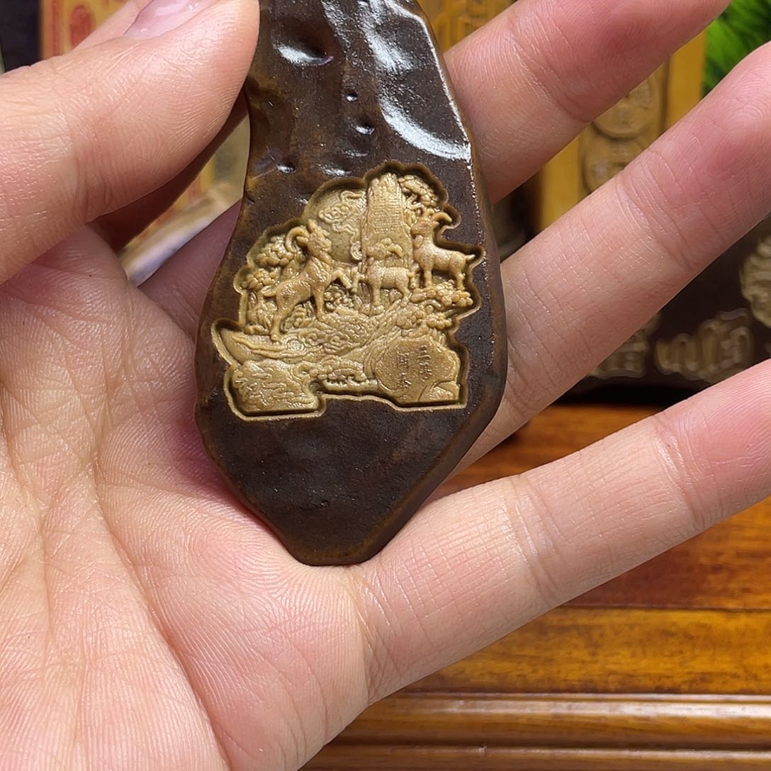 戈壁石25888558885556669