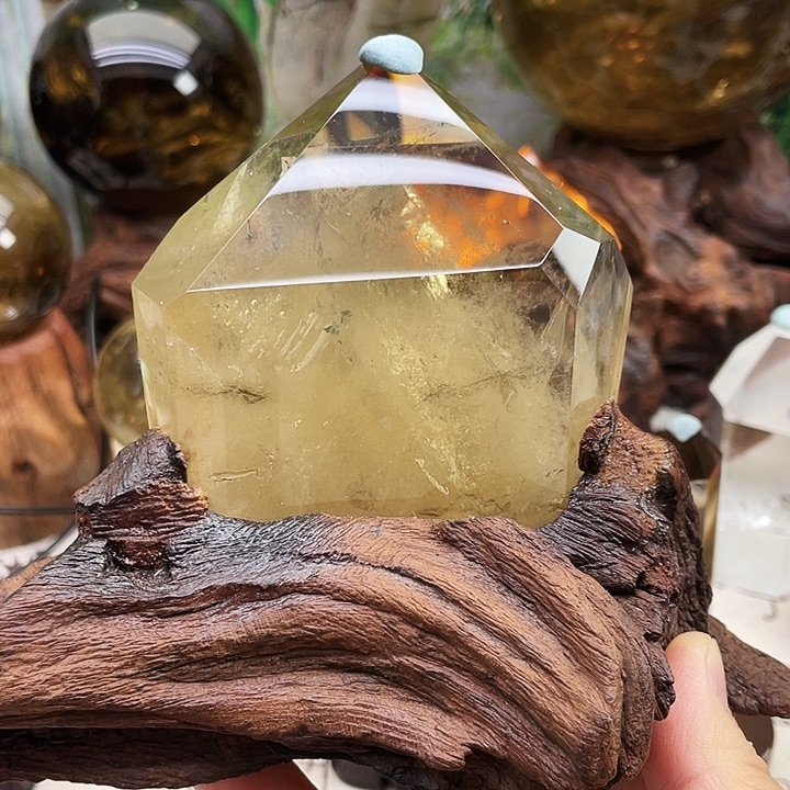 黄晶未镶嵌珠宝半成品黄水晶柱子