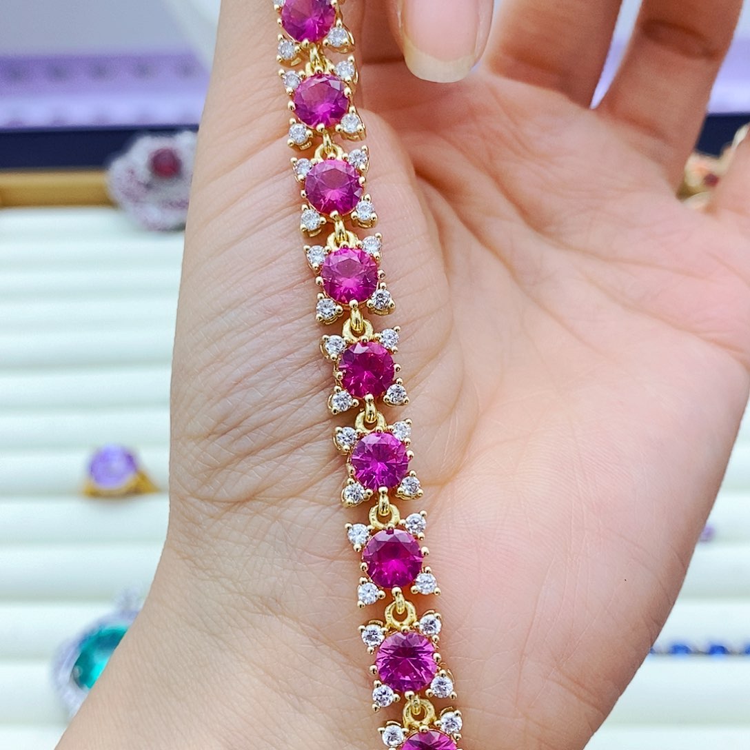 未镶嵌手链红宝石