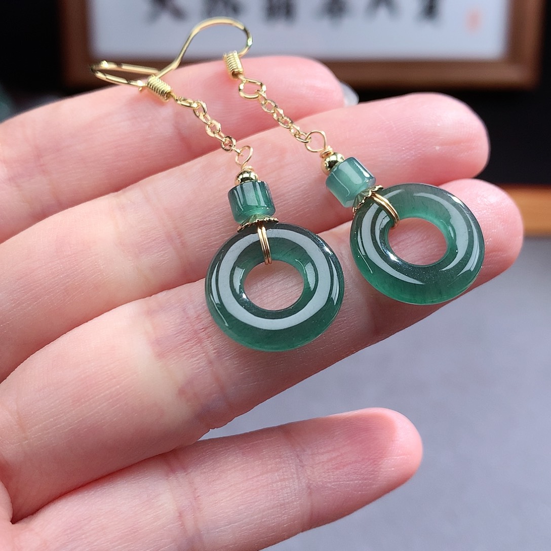 翡翠手镯（圆镯）未镶嵌