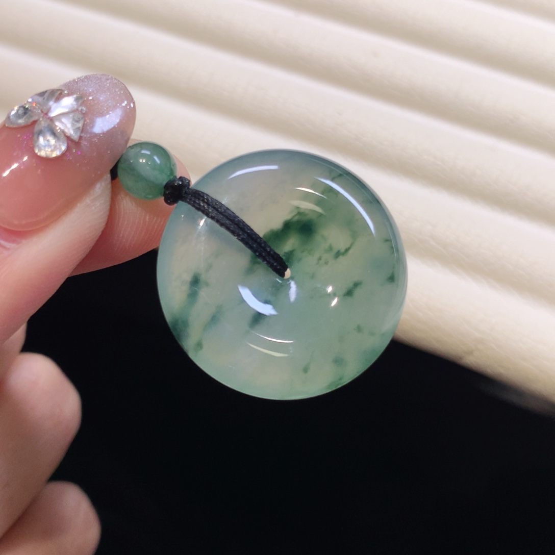 翡翠颈饰未镶嵌25.3-5.9