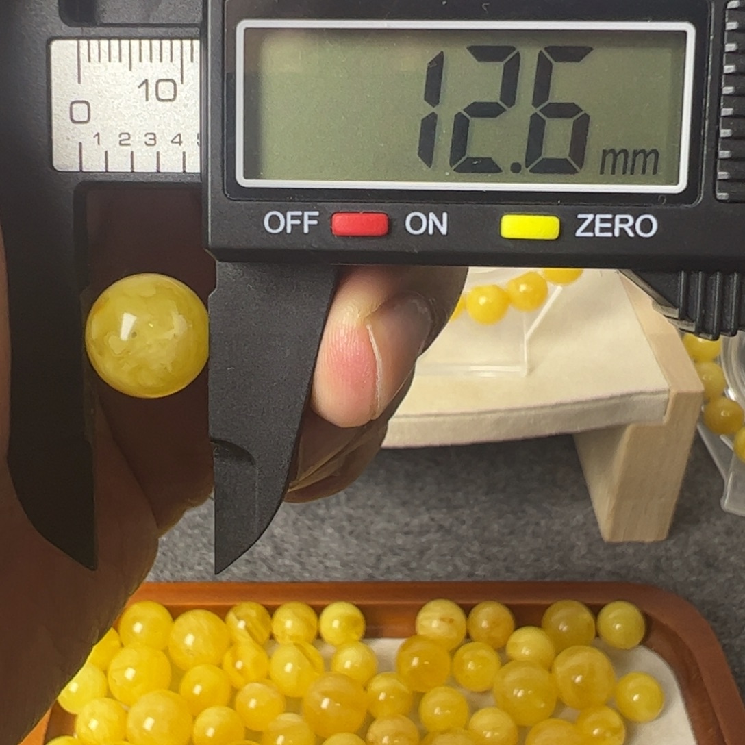 琥珀未镶嵌裸石微瑕008