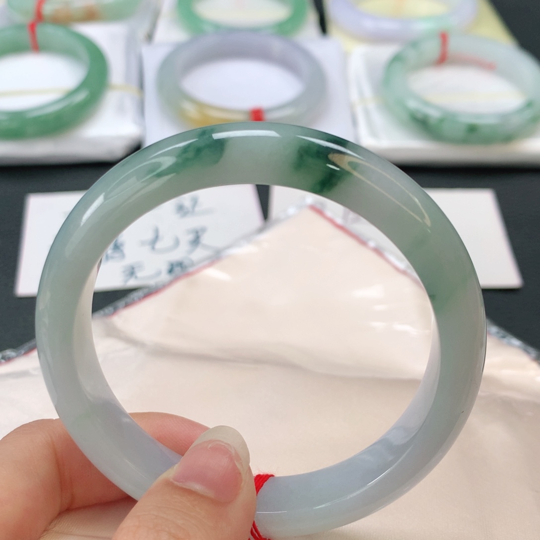 翡翠手镯未镶嵌翡翠手镯56