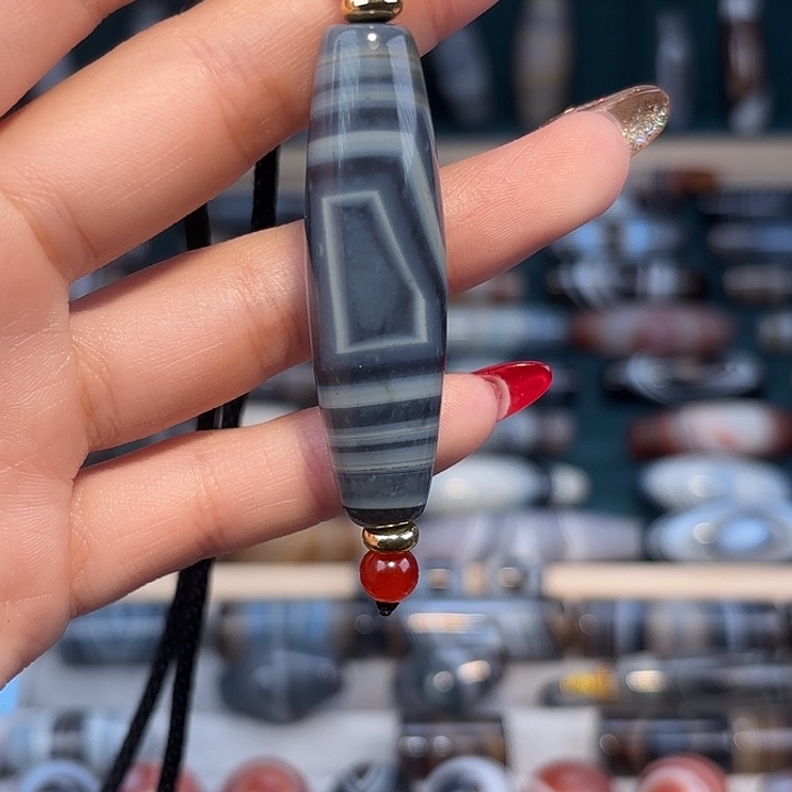 河***花玛瑙/玉髓合金珠宝奇石