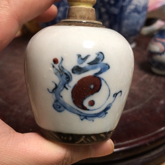 壶火*凰陶瓷的设计师是一个陶瓷