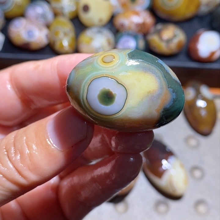 未镶嵌玛瑙/玉髓珠宝半成品140