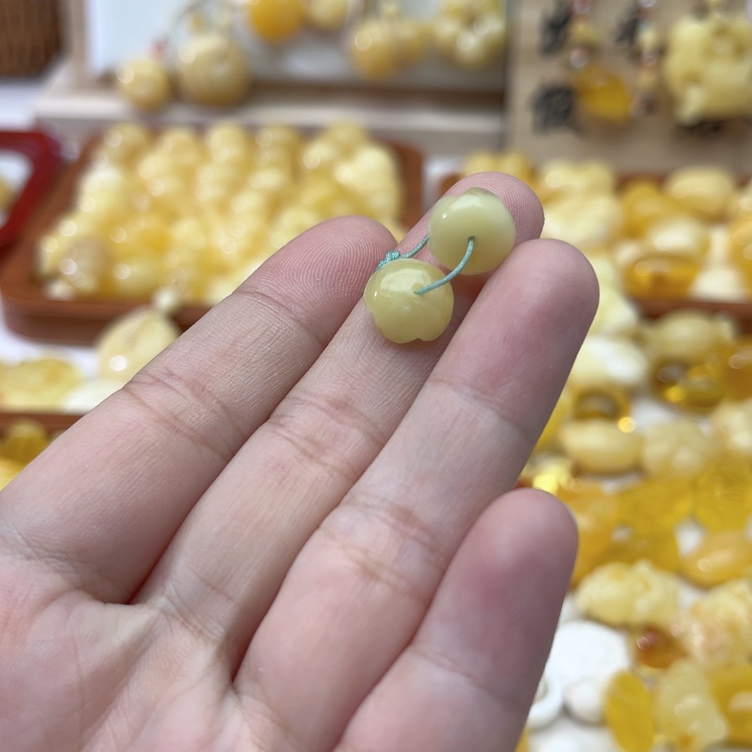 未镶嵌蜜蜡裸石天然