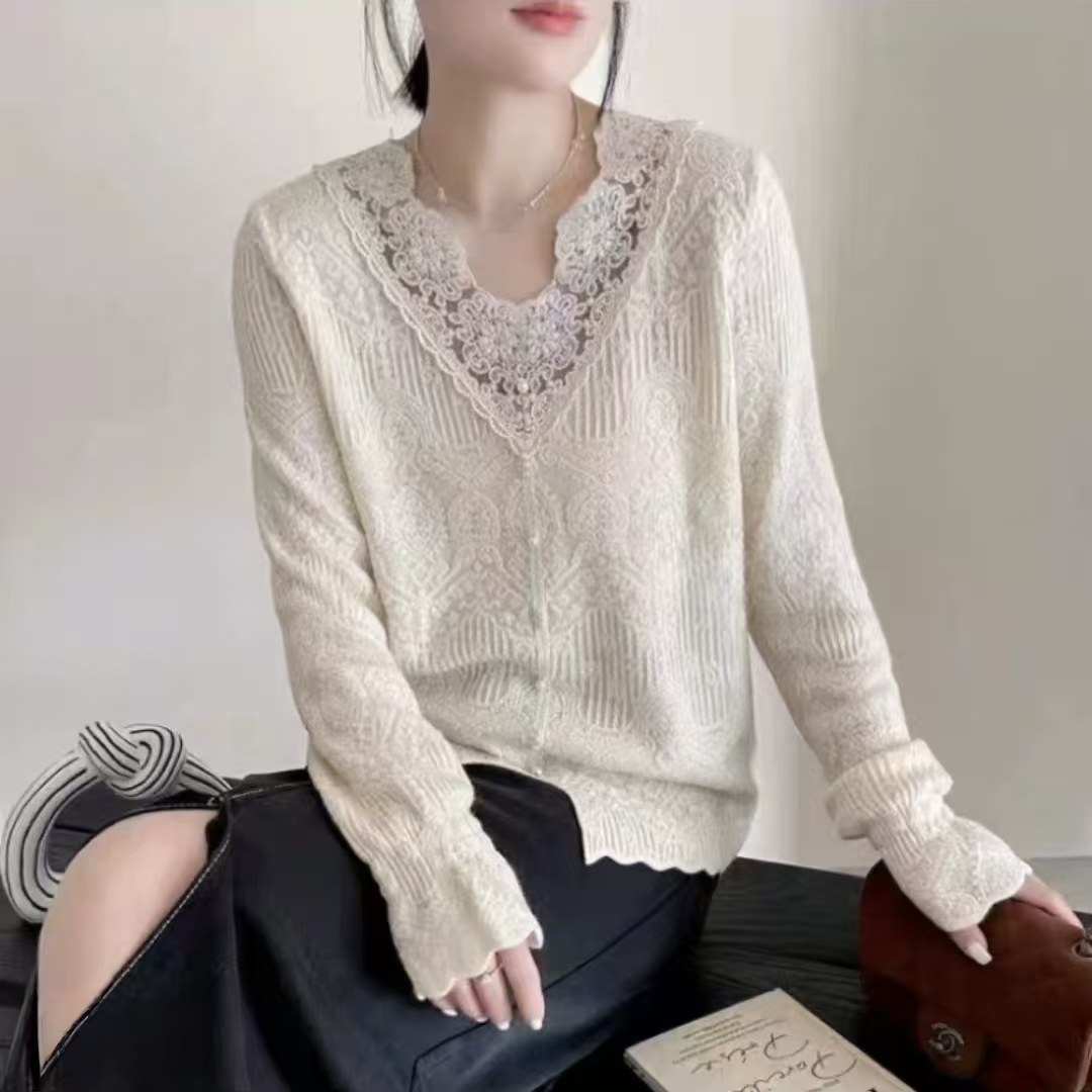 大码洋气显瘦蕾丝浮雕加厚时尚法式镂空胖mm百搭宽松女长袖针织衫