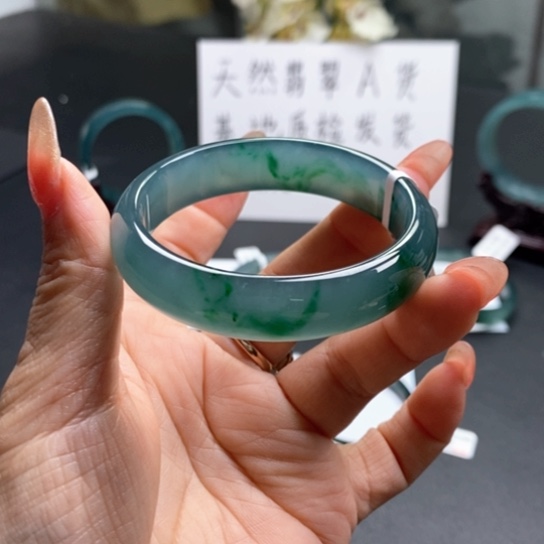 翡翠手镯未镶嵌54尺寸