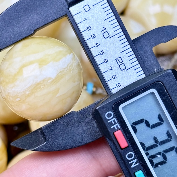 23.6mm俄料国矿一级料浓瓷白妖孽虎皮纹千层雪橘底金溶洞蜜蜡圆珠