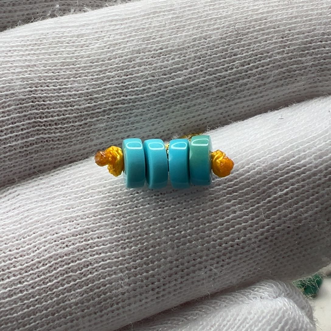 绿松石配饰未镶嵌