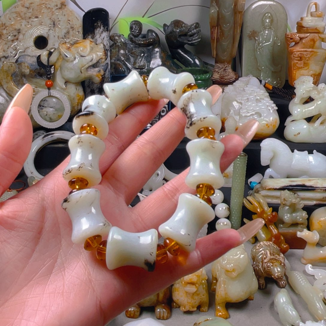 和田玉挂件未镶嵌远**叶