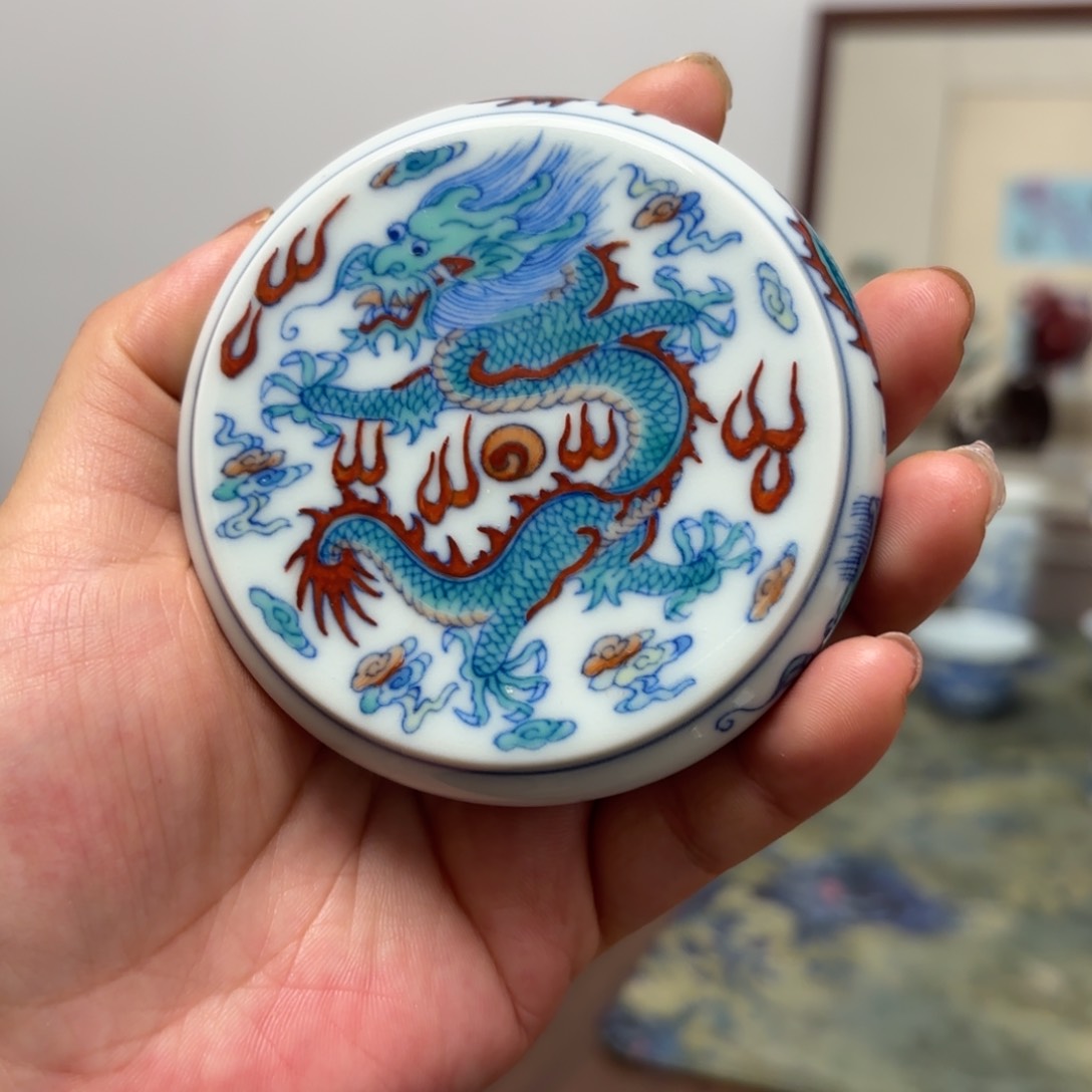 景德镇手绘龙纹盖置