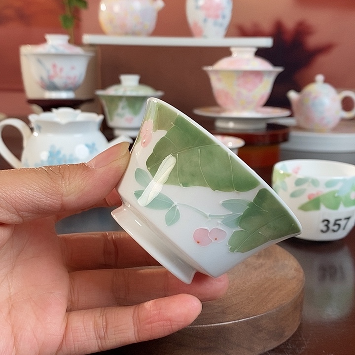 芭蕉系列釉下品茗杯