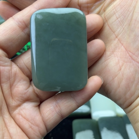 未镶嵌和田玉珠宝半成品