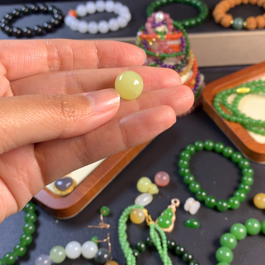 和田玉未镶嵌手链