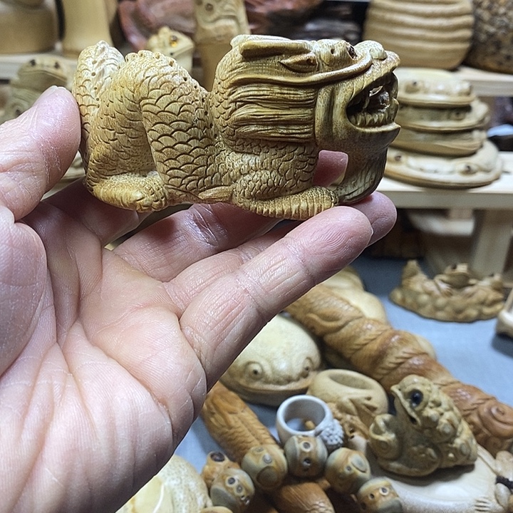 竹根雕龙摆件把件