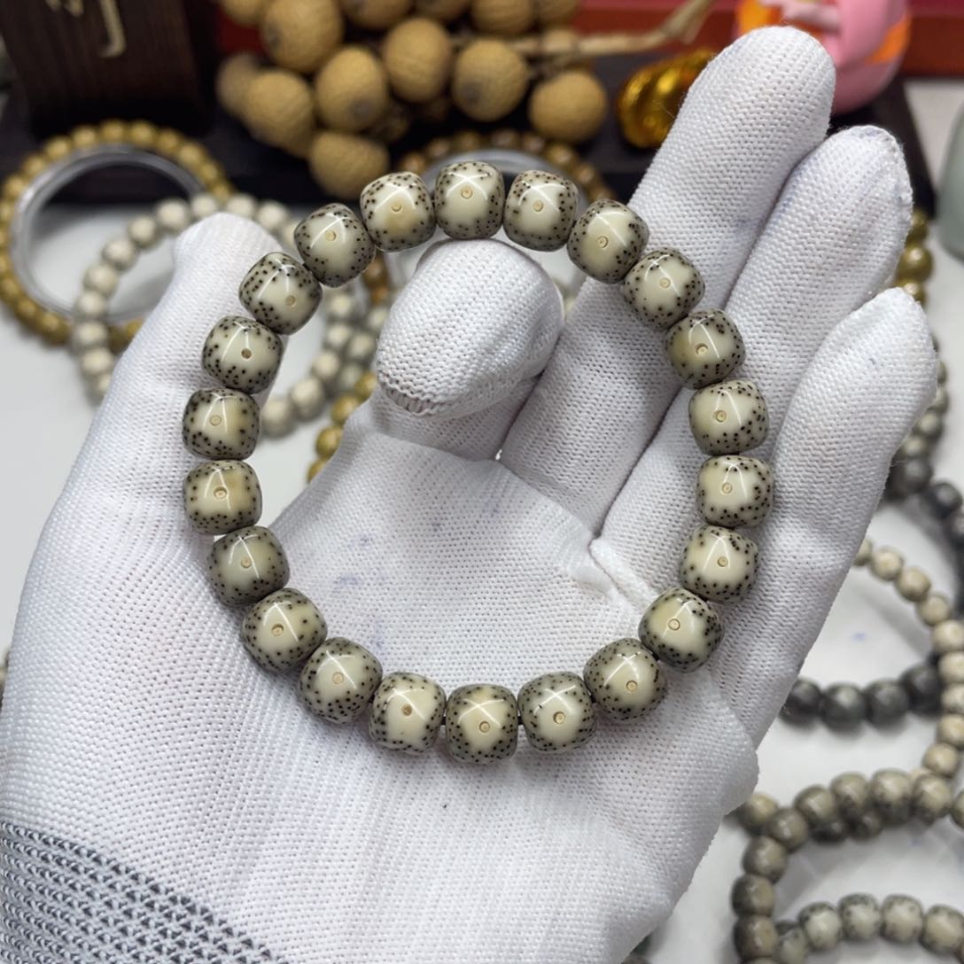 星月菩提手串喵*三10mm绿包白