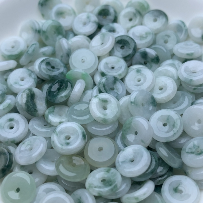 【闪购商品】翡翠手链未镶嵌卡9飘花平安扣30颗