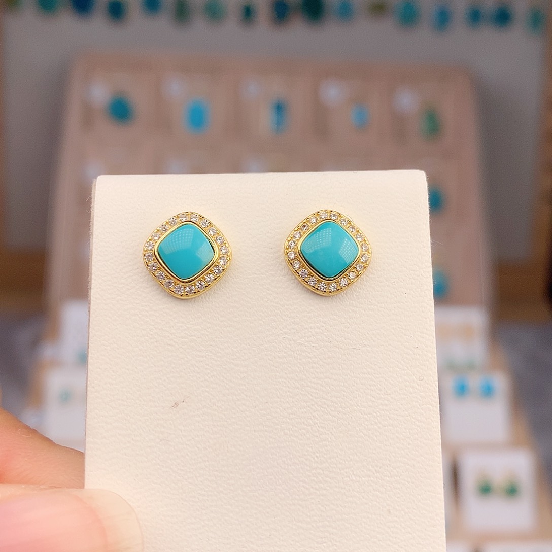 绿松石未镶嵌耳饰