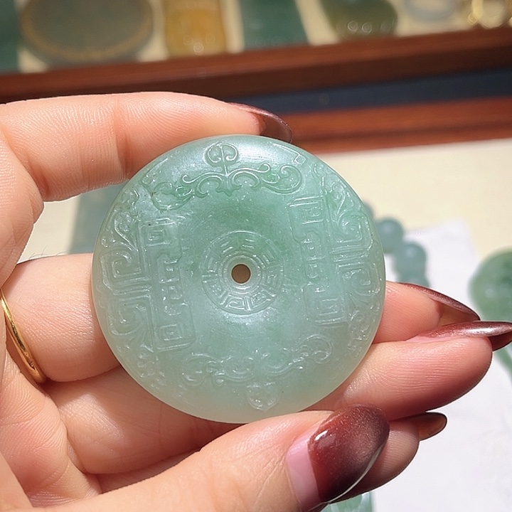 定制翡翠未镶嵌天然翡翠