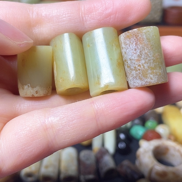 和田玉颈饰未镶嵌如**行