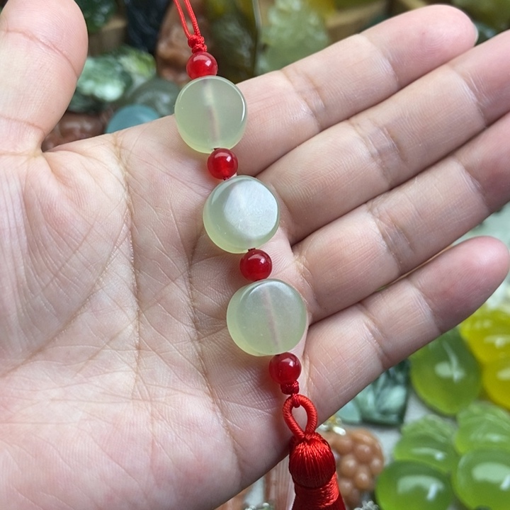 蛇纹石玉挂件未镶嵌