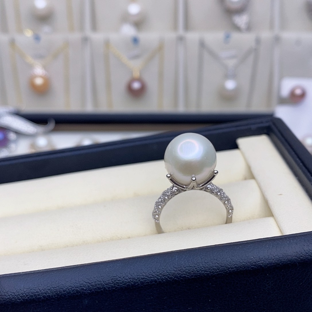 淡水珍珠颈饰银S925镶嵌婚****乐