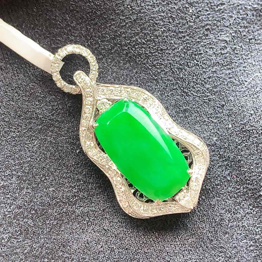 翡翠颈饰18K金镶嵌上新