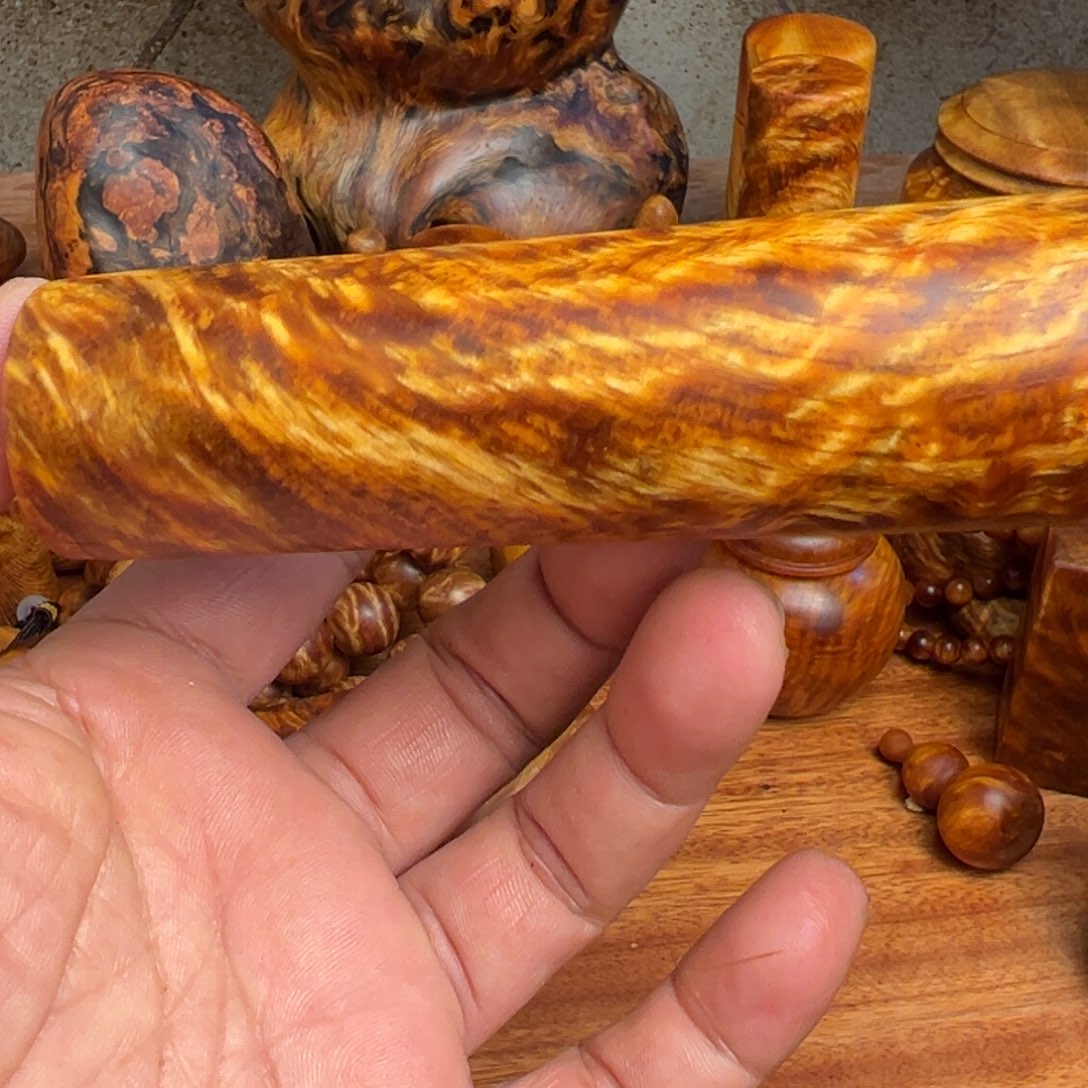 象***爵松木（琥珀木）无事牌