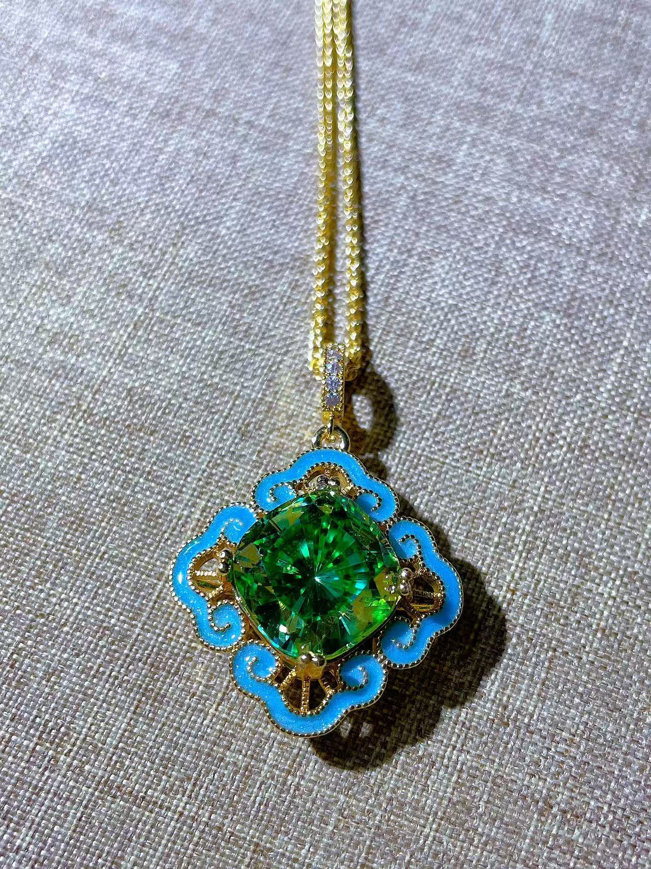 吊坠 璀璨精美Tbbo31-52