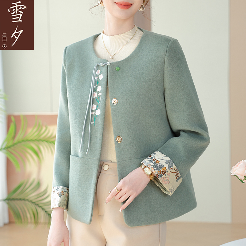 40岁50妈妈秋装毛呢外套2025新款中式呢子上衣中老年女装绣花开衫