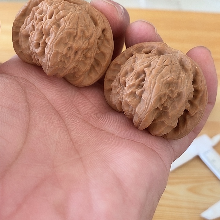 文玩核桃吊坠麻核桃闷白