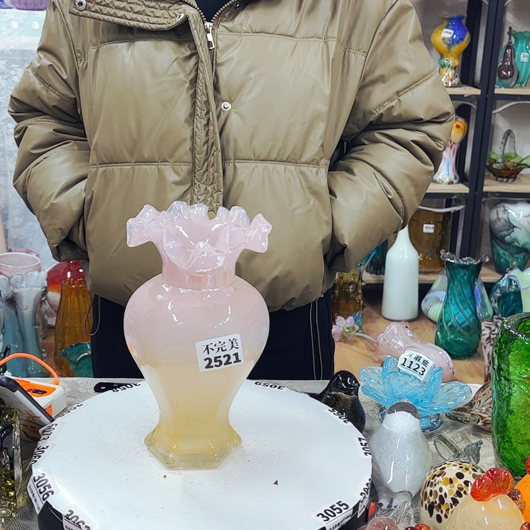 2521 家悦琉璃工艺品不完美