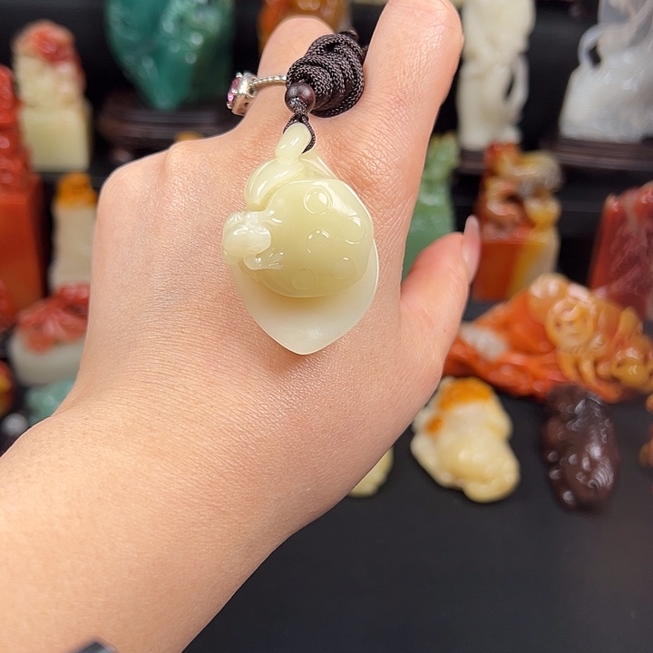 寿山石老性芙蓉石