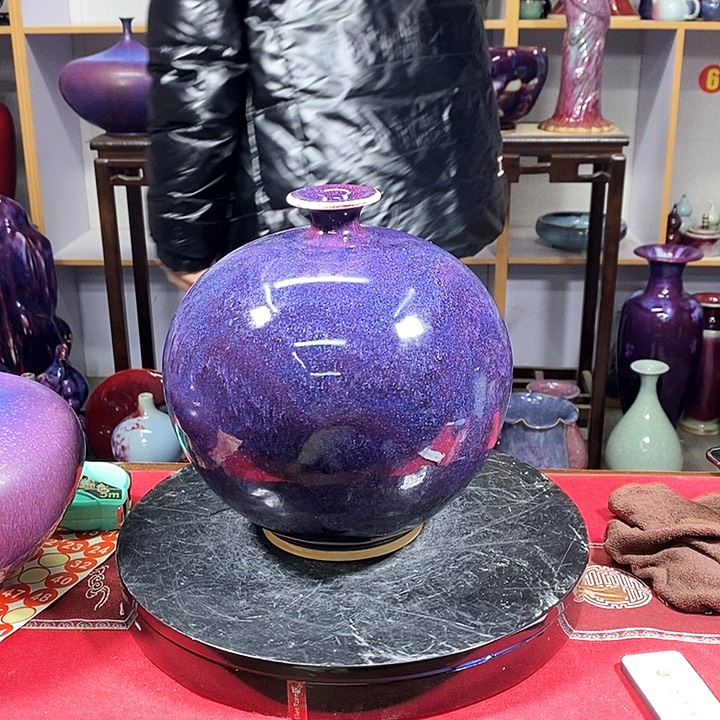 瓶中国神垕精品钧瓷