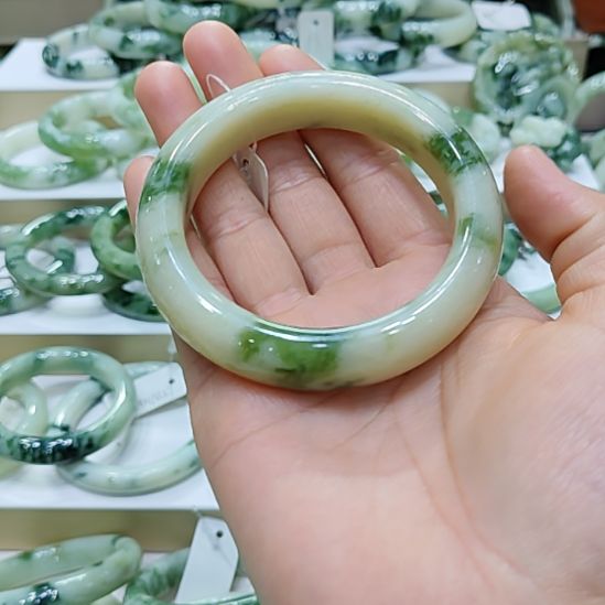 随***༊透闪石-蛇纹石玉未镶嵌手镯