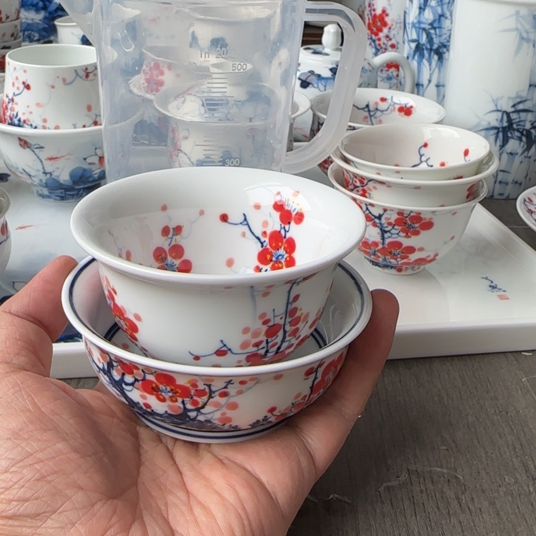 景德镇釉层青花五彩手绘