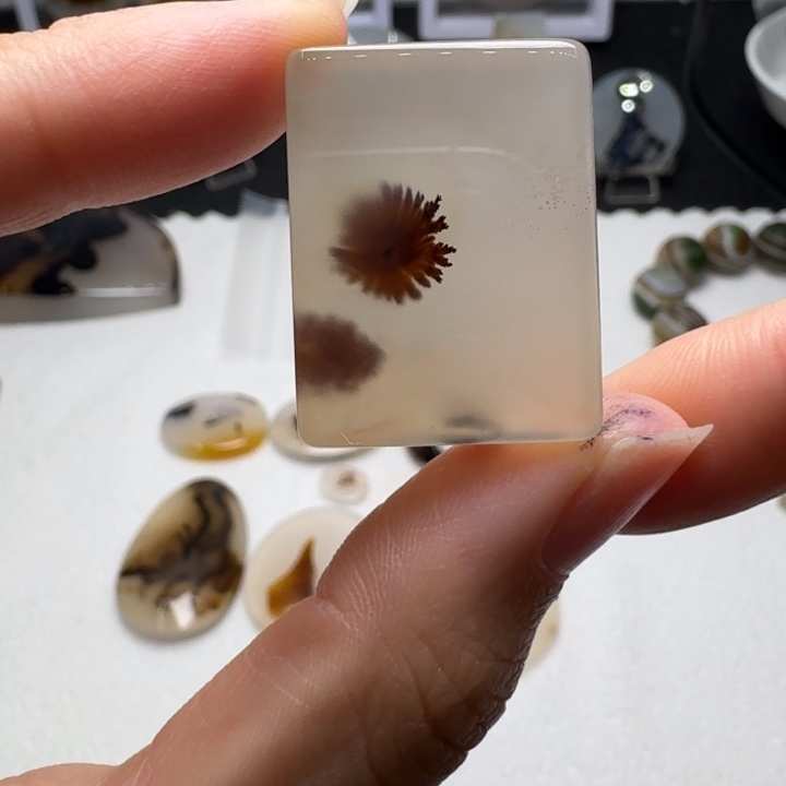 玛瑙/玉髓未镶嵌摆件